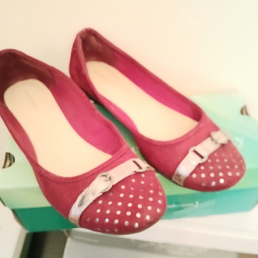 Stylish Red Flats with Silver Accents